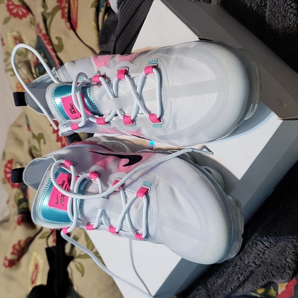 Nike womans Vapormax2019